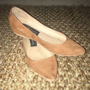 Velvet tan nude color